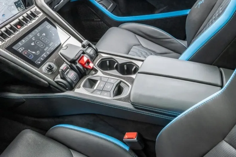 Lamborghini Urus din 2024 cu 8.500 km - oferta LAM120580 - foto 16