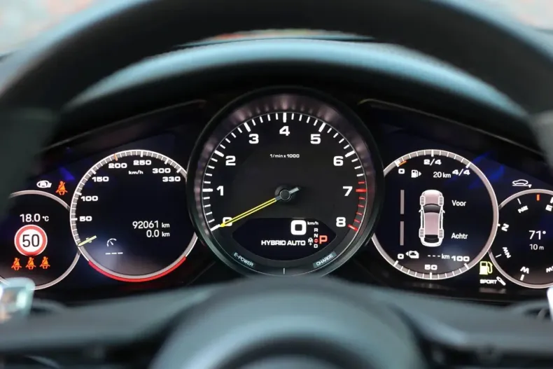 Porsche Panamera din 2023 cu 92.100 km - oferta POR120581 - foto 16