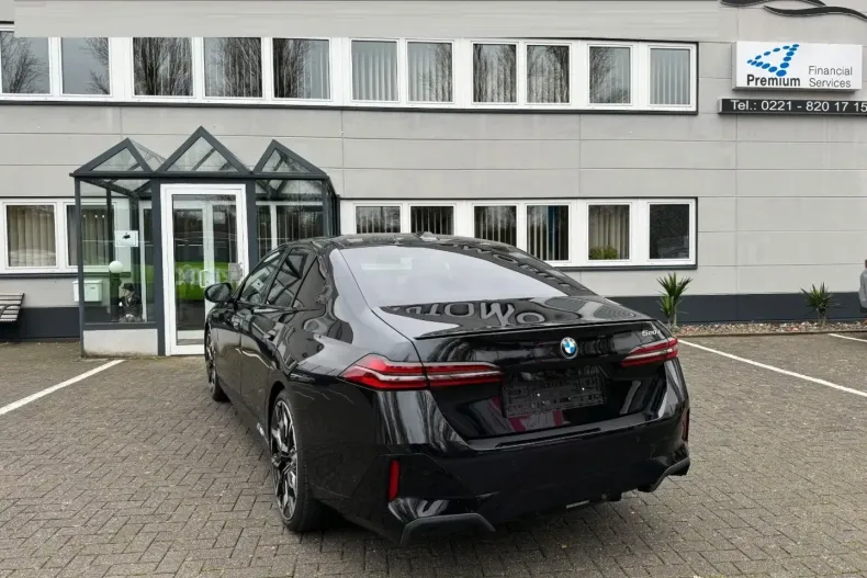 BMW 520 din 2023 cu 7.500 km - oferta BMW120584 - foto 25