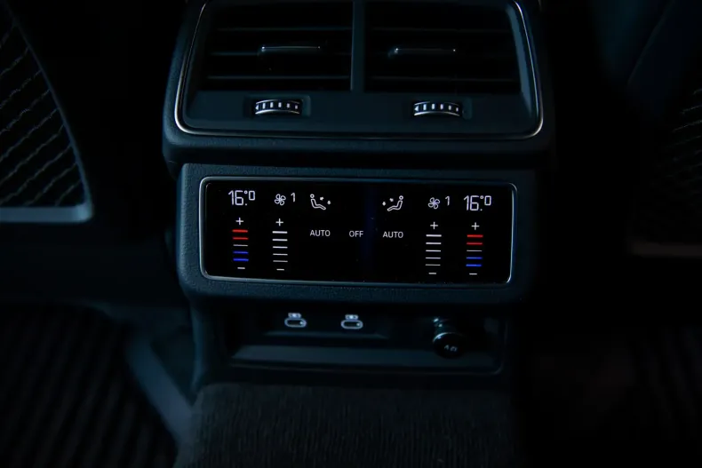 Audi S6 din 2024 cu 7.500 km - oferta AUD120588 - foto 32