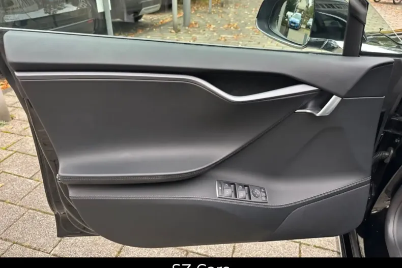 Tesla Model S din 2020 cu 71.350 km - oferta TES120589 - foto 16