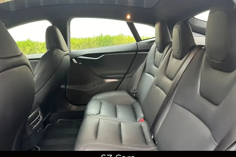 Tesla Model S din 2020 cu 71.350 km - oferta TES120589 - foto 24