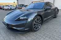 Porsche Taycan din 2020 cu 72.827 km - oferta POR120597 - foto 1