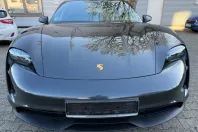 Porsche Taycan din 2020 cu 72.827 km - oferta POR120597 - foto 2