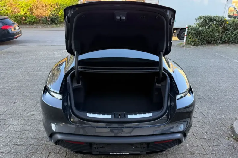 Porsche Taycan din 2020 cu 72.827 km - oferta POR120597 - foto 19