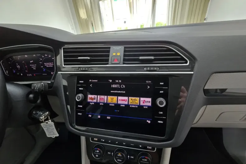 Volkswagen Tiguan din 2020 cu 65.990 km - oferta VOL120601 - foto 15