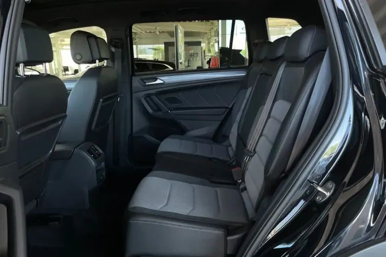 Volkswagen Tiguan Allspace din 2020 cu 84.334 km - oferta VOL120610 - foto 13