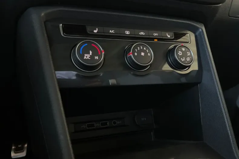 Volkswagen Tiguan Allspace din 2020 cu 84.334 km - oferta VOL120610 - foto 27