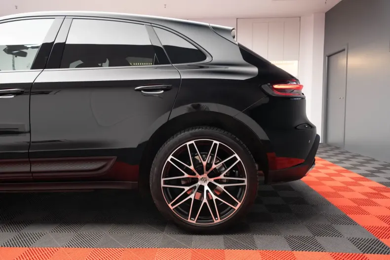 Porsche Macan din 2023 cu 25.500 km - oferta POR120612 - foto 10
