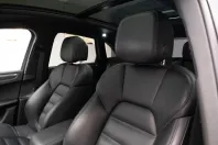 Porsche Macan din 2023 cu 25.500 km - oferta POR120612 - foto 21