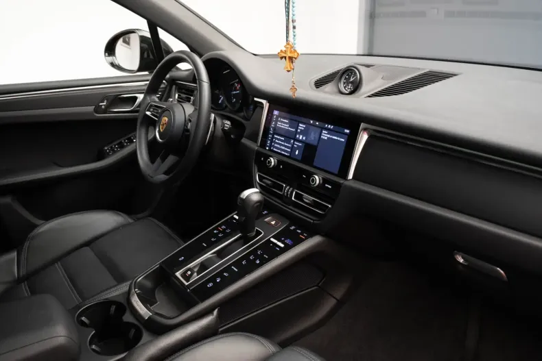 Porsche Macan din 2023 cu 25.500 km - oferta POR120612 - foto 28