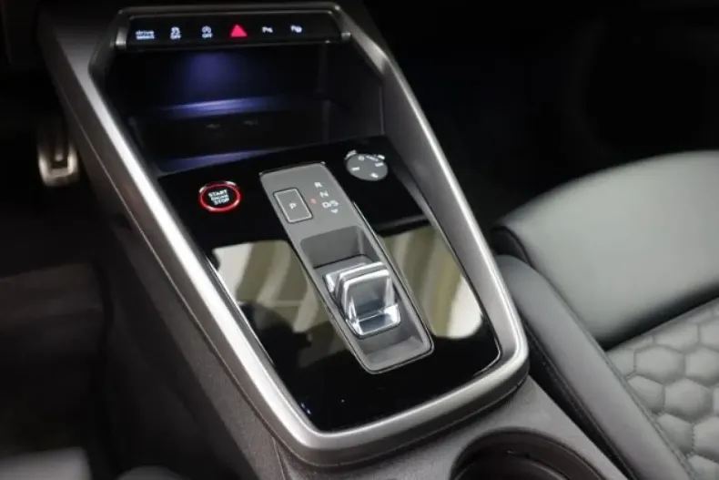 Audi RS3 din 2024 cu 13.350 km - oferta AUD120624 - foto 13