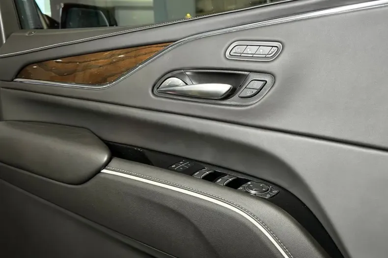 Cadillac Escalade din 2025 cu 0 km - oferta CAD120629 - foto 24