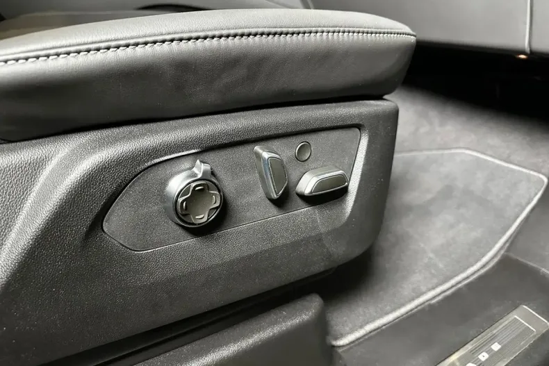 Cadillac Escalade din 2025 cu 0 km - oferta CAD120629 - foto 25