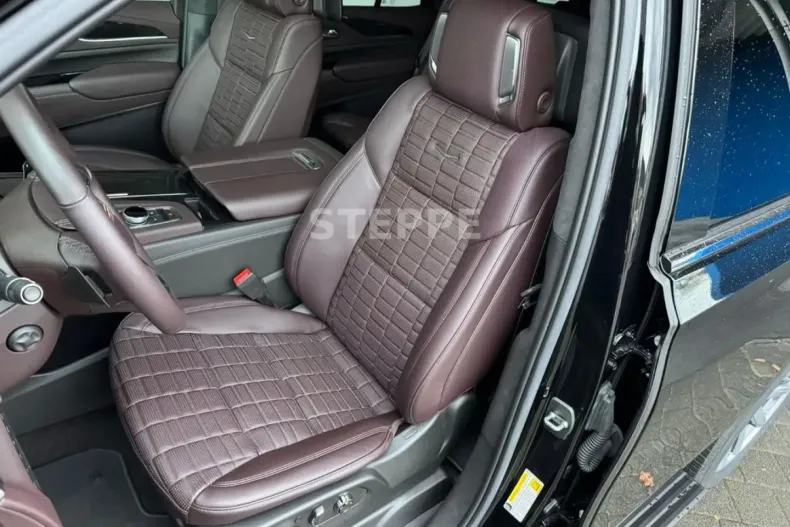 Cadillac Escalade din 2025 cu 2.589 km - oferta CAD120633 - foto 4