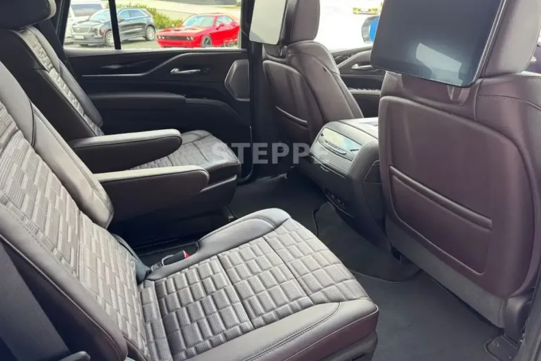 Cadillac Escalade din 2025 cu 2.589 km - oferta CAD120633 - foto 6