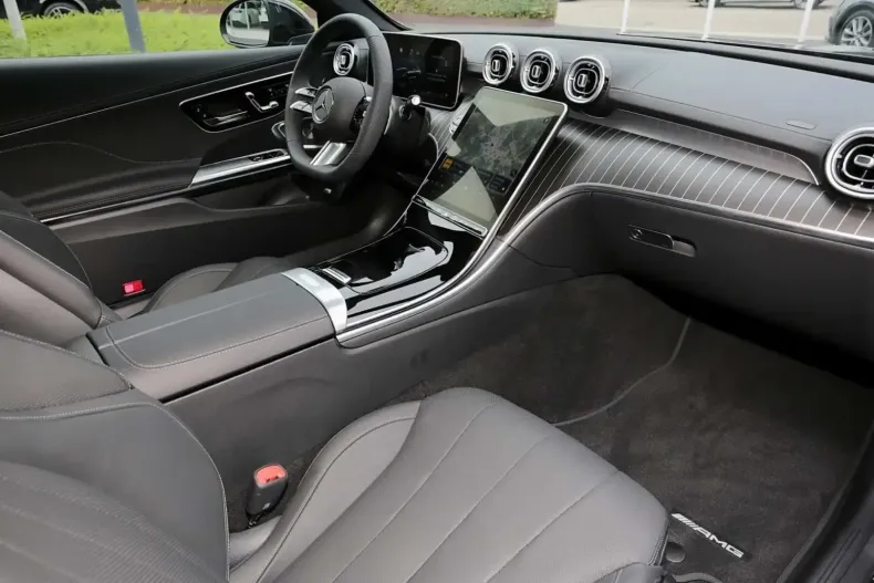 Mercedes-Benz CLE 300 din 2024 cu 23.500 km - oferta MER120634 - foto 8