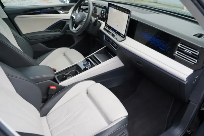 Volkswagen Tiguan din 2024 cu 16.500 km - oferta VOL120638 - foto 18