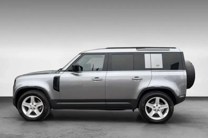 Land Rover Defender din 2023 cu 24.985 km - oferta LAN120641 - foto 3