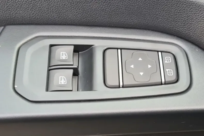 Renault Trafic din 2024 cu 50 km - oferta REN120646 - foto 12