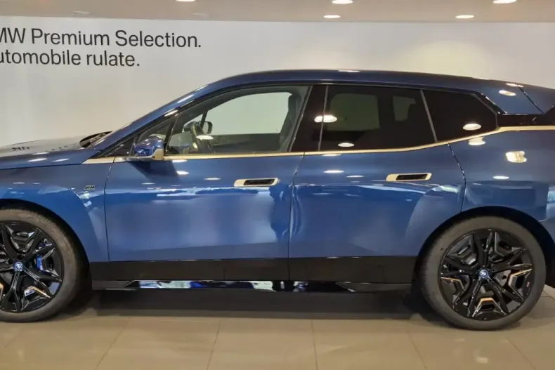 BMW iX din 2023 cu 7.110 km - oferta BMW120648 - foto 3