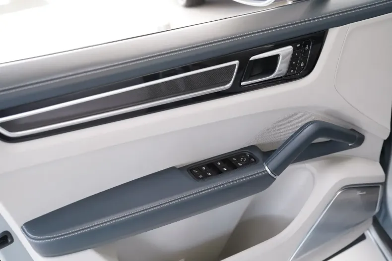 Porsche Cayenne din 2021 cu 94.000 km - oferta POR120649 - foto 20