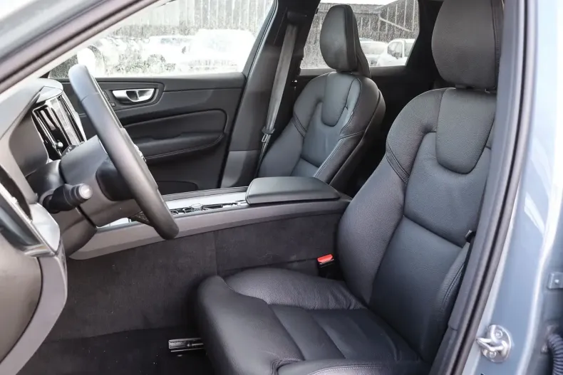 Volvo XC60 din 2024 cu 21.805 km - oferta VOL120652 - foto 7