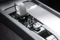 Volvo XC60 din 2024 cu 21.805 km - oferta VOL120652 - foto 12