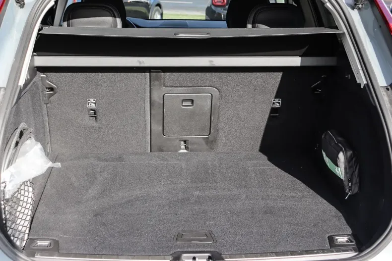 Volvo XC60 din 2024 cu 21.805 km - oferta VOL120652 - foto 14