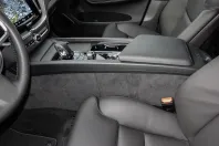 Volvo XC60 din 2024 cu 5.000 km - oferta VOL120656 - foto 12