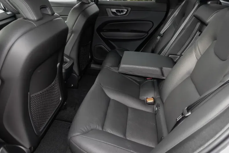 Volvo XC60 din 2024 cu 5.000 km - oferta VOL120656 - foto 14