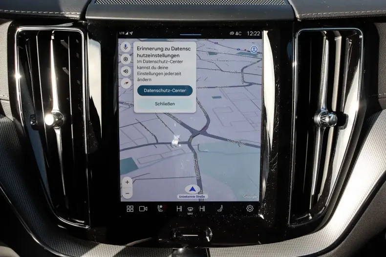 Volvo XC60 din 2024 cu 18.744 km - oferta VOL120658 - foto 8