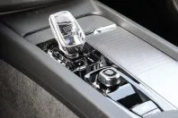 Volvo XC60 din 2024 cu 18.744 km - oferta VOL120658 - foto 12