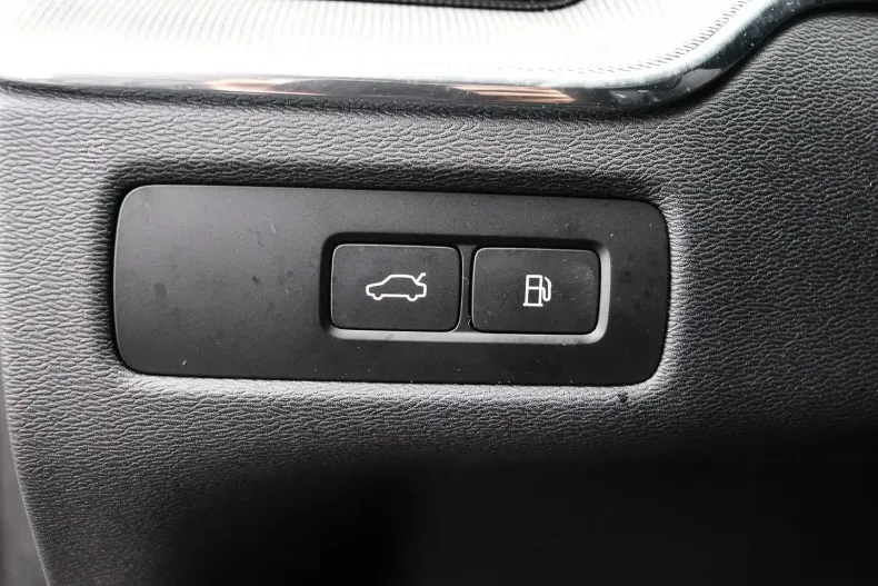 Volvo XC60 din 2024 cu 26.125 km - oferta VOL120660 - foto 11