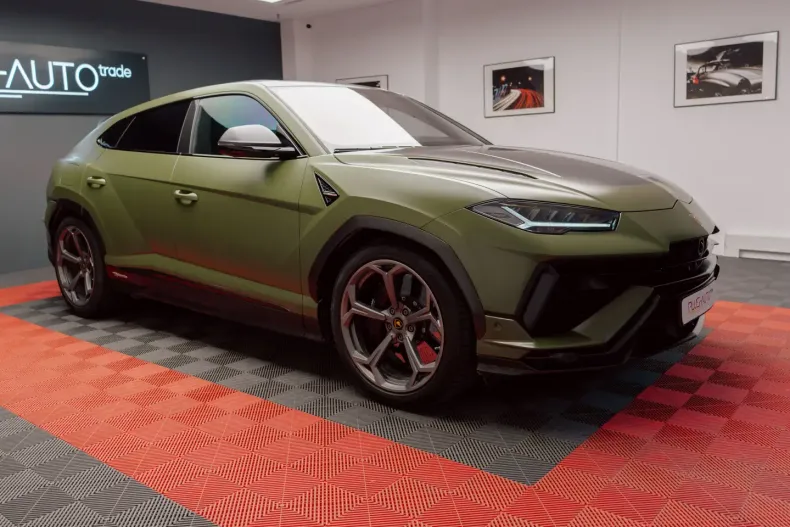 Lamborghini Urus din 2025 cu 5.900 km - oferta LAM120666 - foto 1