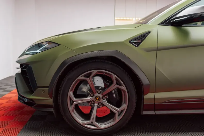 Lamborghini Urus din 2025 cu 5.900 km - oferta LAM120666 - foto 12