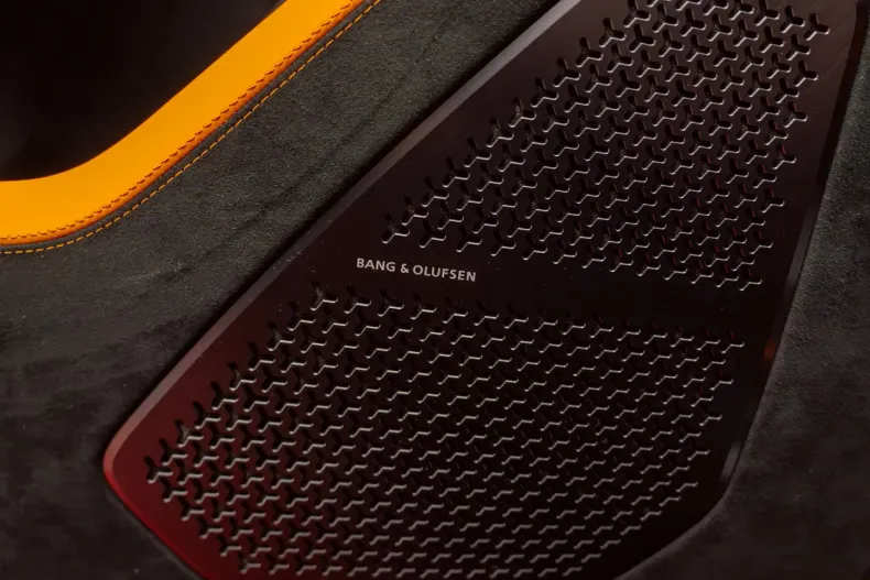 Lamborghini Urus din 2025 cu 5.900 km - oferta LAM120666 - foto 17