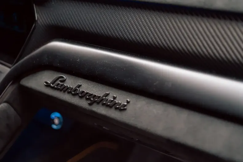 Lamborghini Urus din 2025 cu 5.900 km - oferta LAM120666 - foto 32