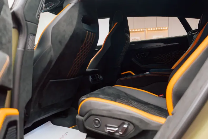 Lamborghini Urus din 2025 cu 5.900 km - oferta LAM120666 - foto 37