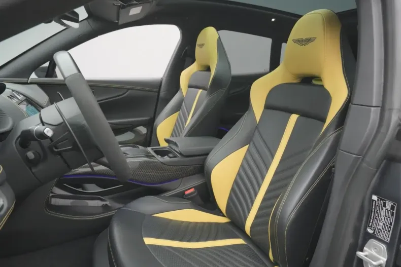 Aston Martin DBX din 2023 cu 10.400 km - oferta AST120669 - foto 10