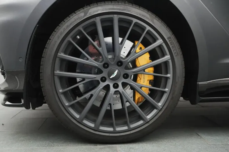 Aston Martin DBX din 2023 cu 10.400 km - oferta AST120669 - foto 16