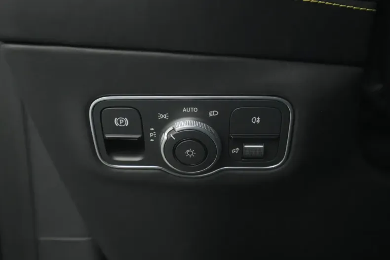 Aston Martin DBX din 2023 cu 10.400 km - oferta AST120669 - foto 37