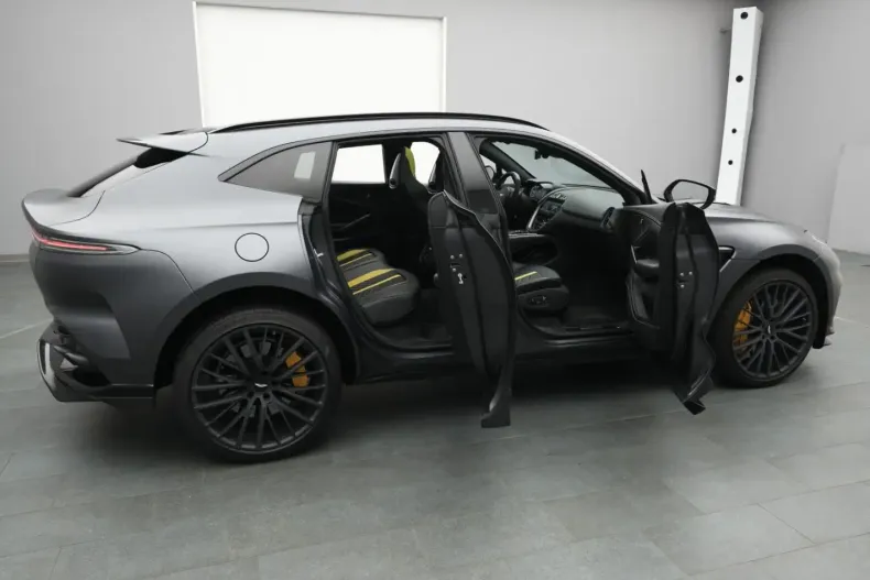 Aston Martin DBX din 2023 cu 10.400 km - oferta AST120669 - foto 46
