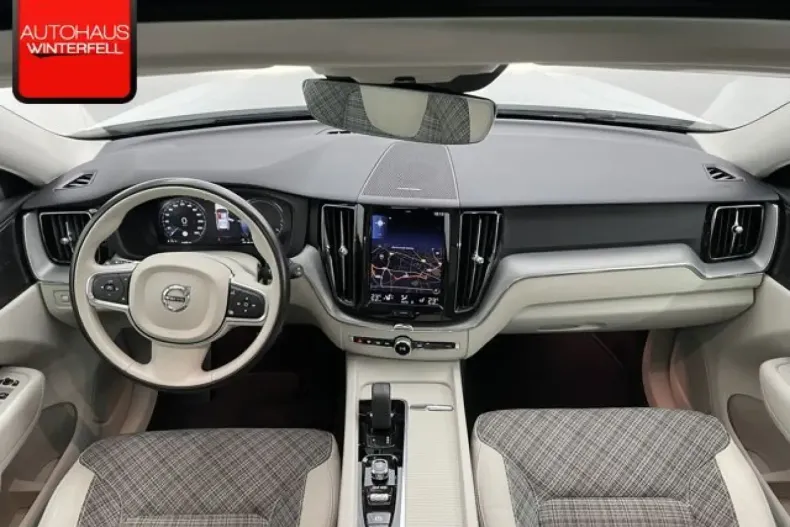 Volvo XC60 din 2021 cu 59.987 km - oferta VOL120670 - foto 3