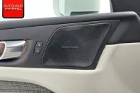 Volvo XC60 din 2021 cu 59.987 km - oferta VOL120670 - foto 13