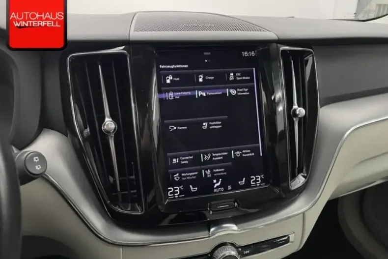 Volvo XC60 din 2021 cu 59.987 km - oferta VOL120670 - foto 21