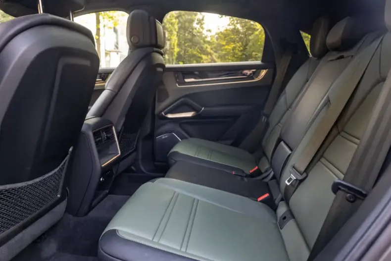 Porsche Cayenne din 2024 cu 9.000 km - oferta POR120671 - foto 5