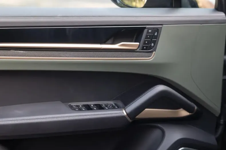 Porsche Cayenne din 2024 cu 9.000 km - oferta POR120671 - foto 10