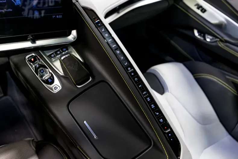 Corvette C8 din 2021 cu 14.700 km - oferta COR120672 - foto 26