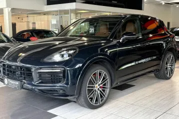 Porsche Cayenne din 2023 - oferta POR120675